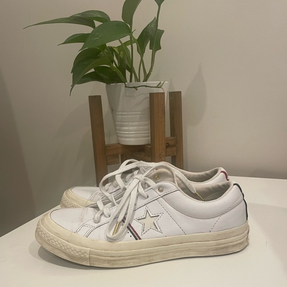 Converse One Star - Picture 1 of 4